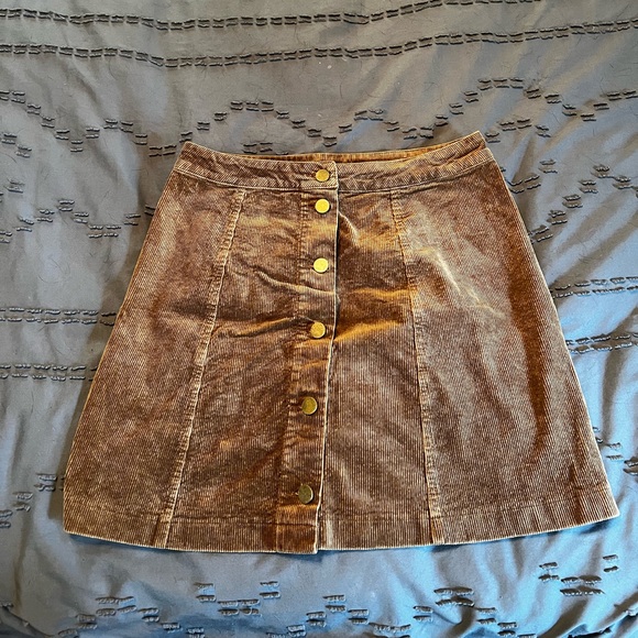 Ellison Dresses & Skirts - Ellison high rise button front‎ skirt sz L color Tan corduroy pre loved
